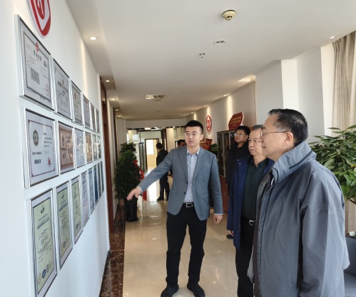 津疆同心促生长 砥砺奋进谱新篇——国兴资源公司党委书记李连庆一行莅临凯时娱乐人生就是博新疆分公司调研