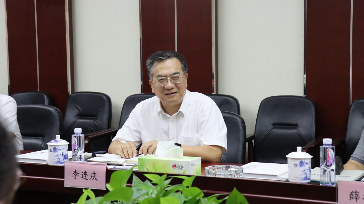 国兴资源公司党委书记、董事长李连庆到凯时娱乐人生就是博集团调研指导事情